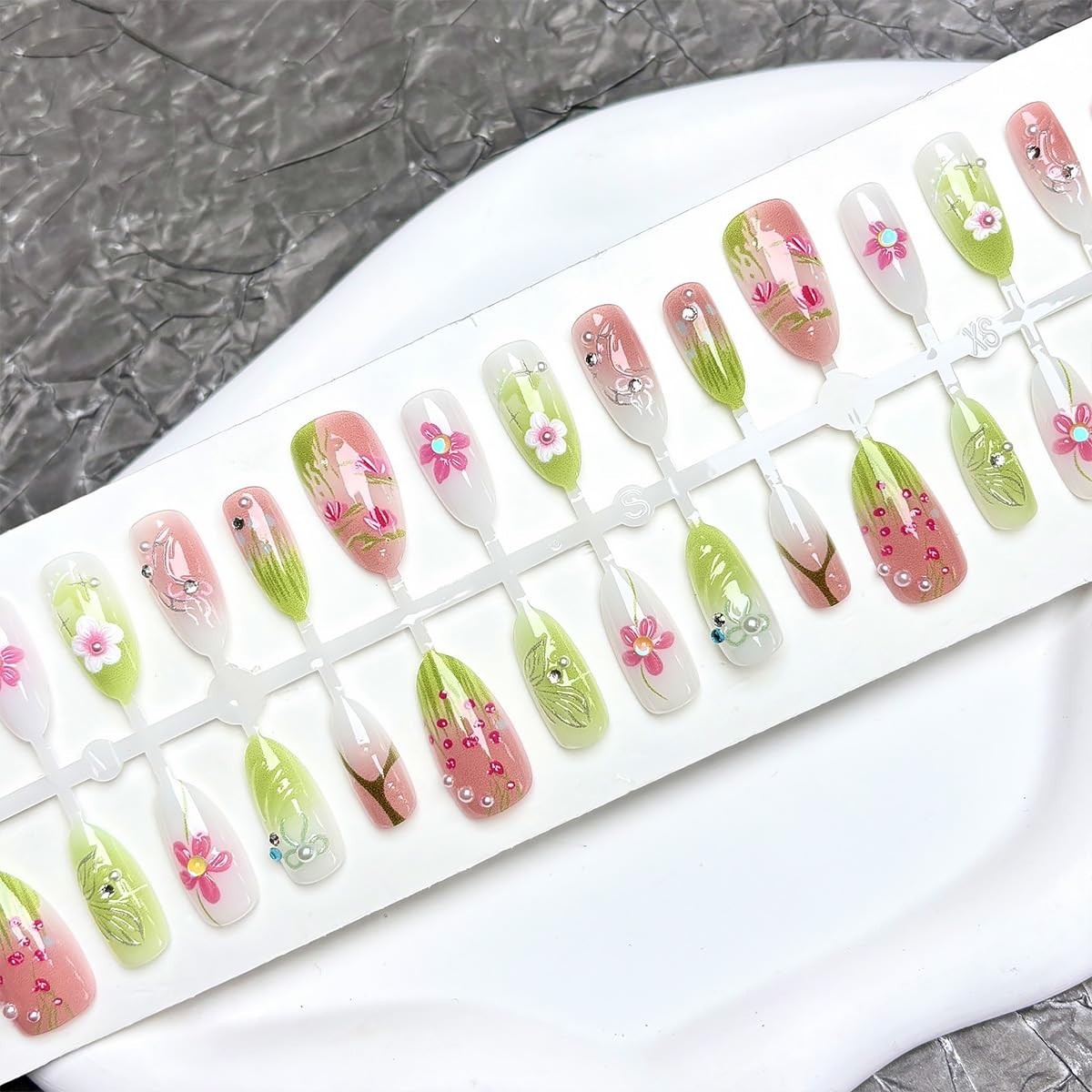 30Pcs 3D Flower Press-on Nails Medium Almond Acrylic False Nails with Bow Pea…