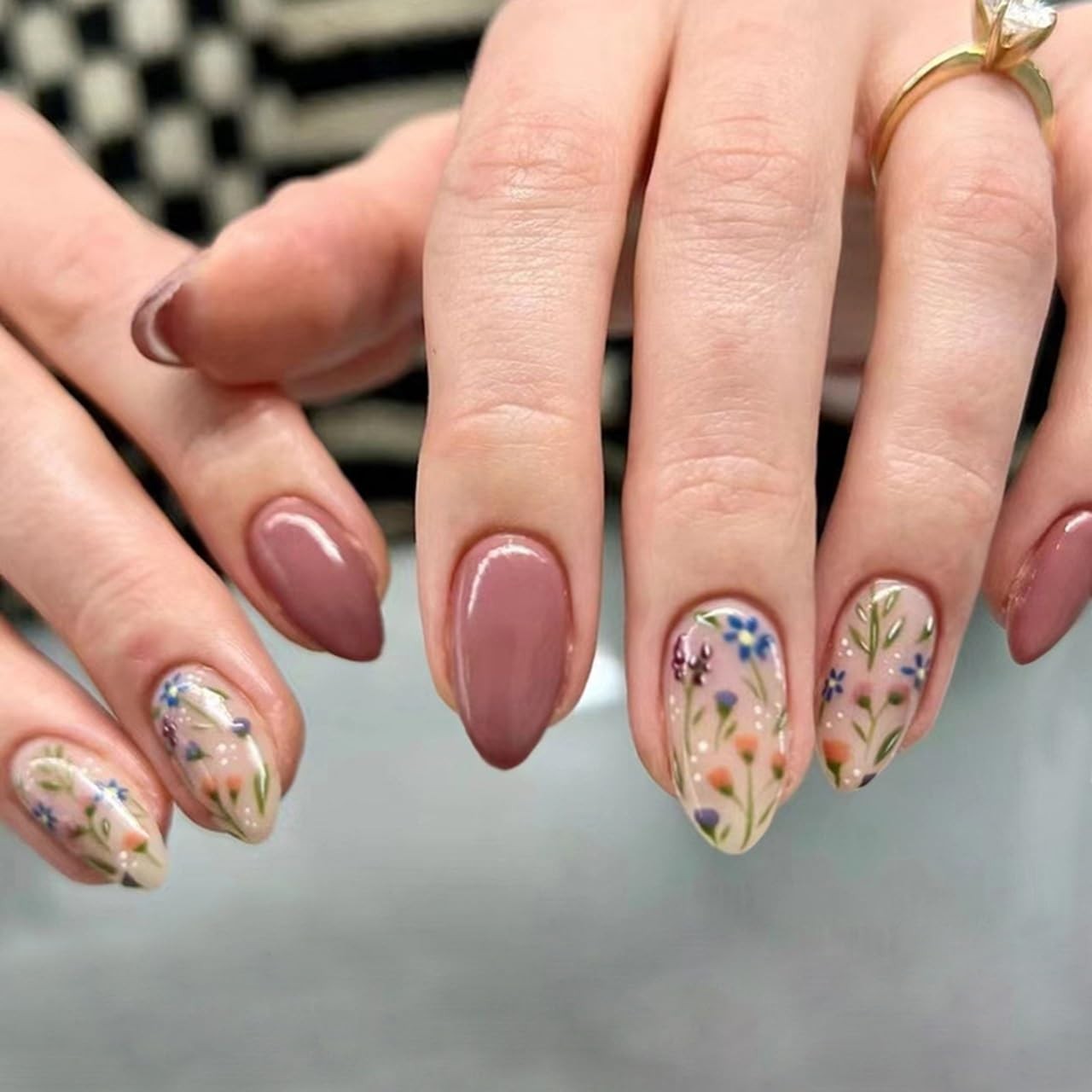Expressive 144 Pcs Floral Almond Press On Nails Set – Quick & Easy Application