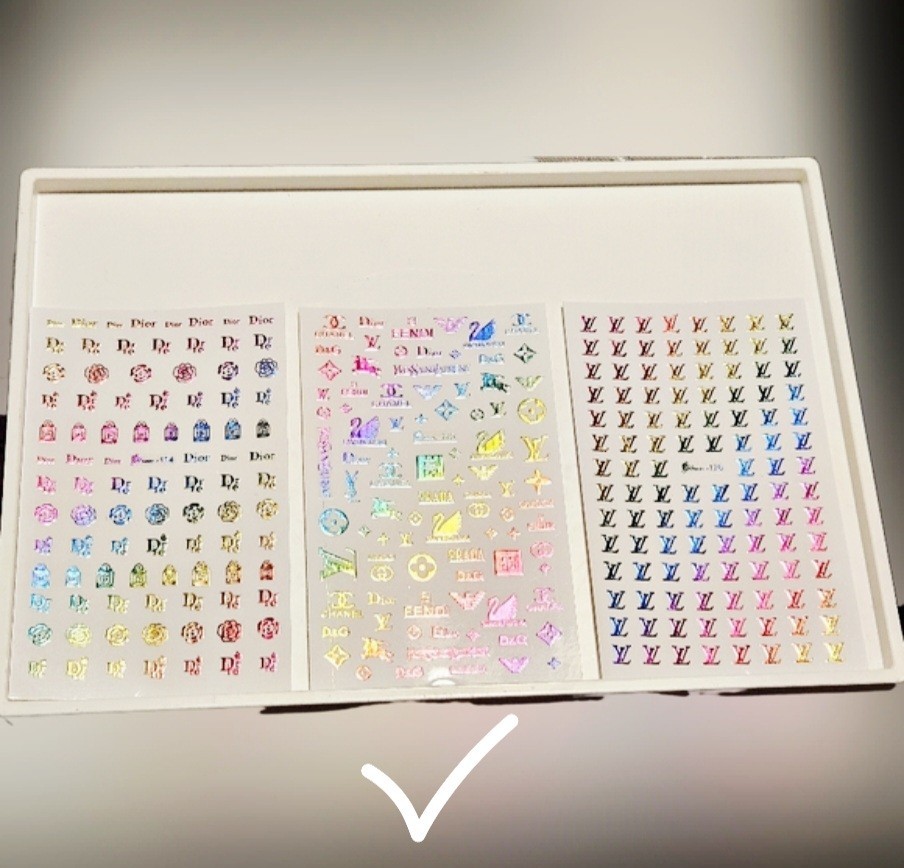 NWT NAIL ART DESIGN SELF-SEAL STICKERS HOLOGRAPHIC RAINBOW N°175!