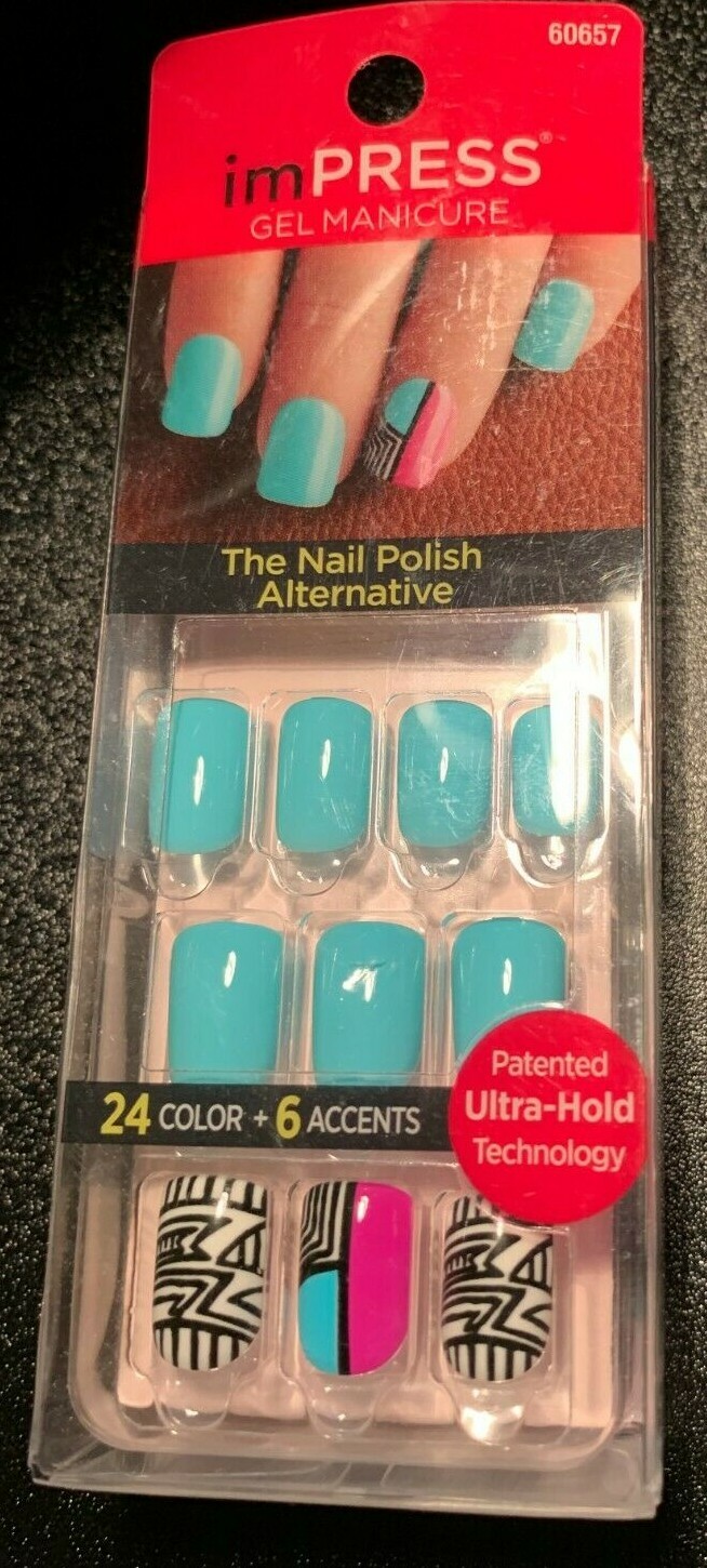 Impress Gel Manicure Press on Nails Short light blue geometric black accent