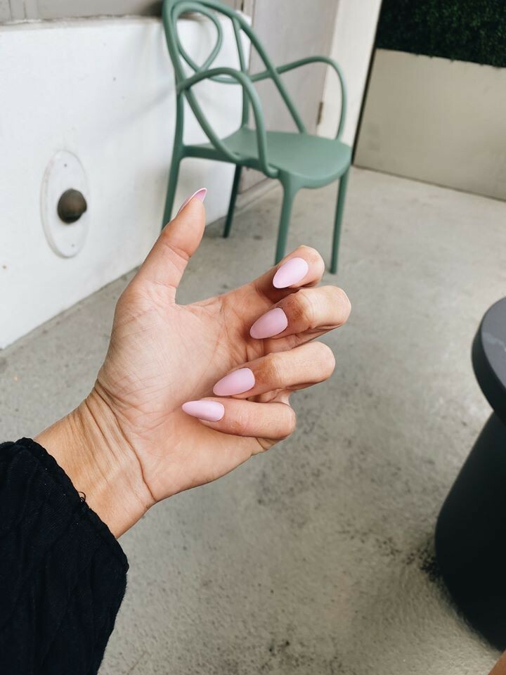 Fake Matte Light Gray Press-On Stiletto Cut Nails with Glue Included
