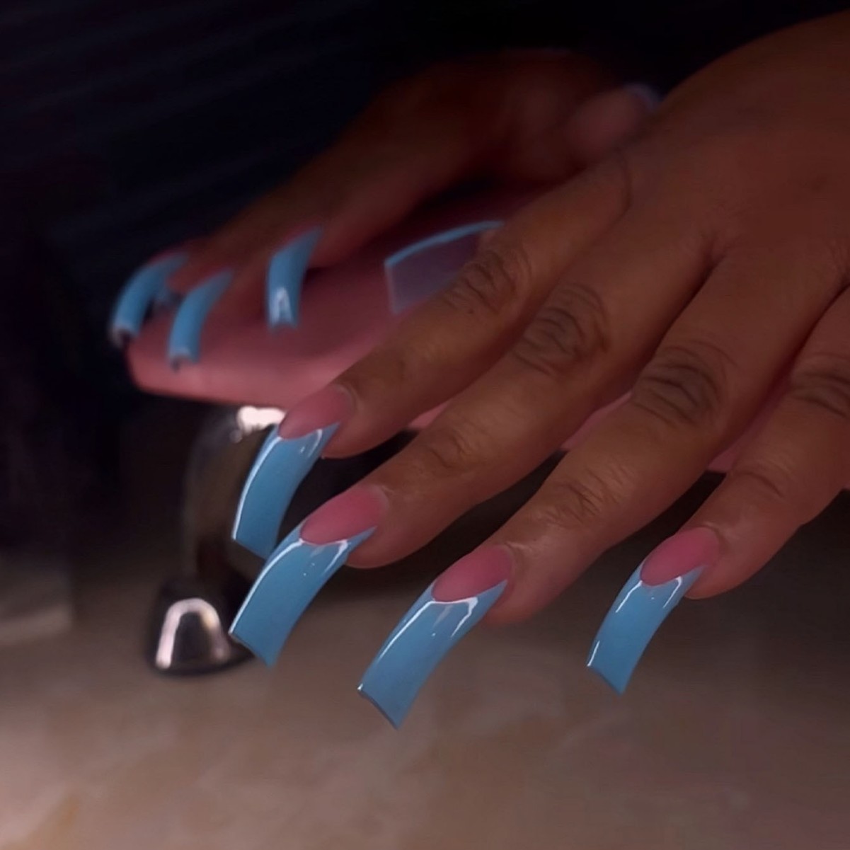 French Ombre Blue Press On Nails 20pcs Long Curved Fake Nails Wholesale