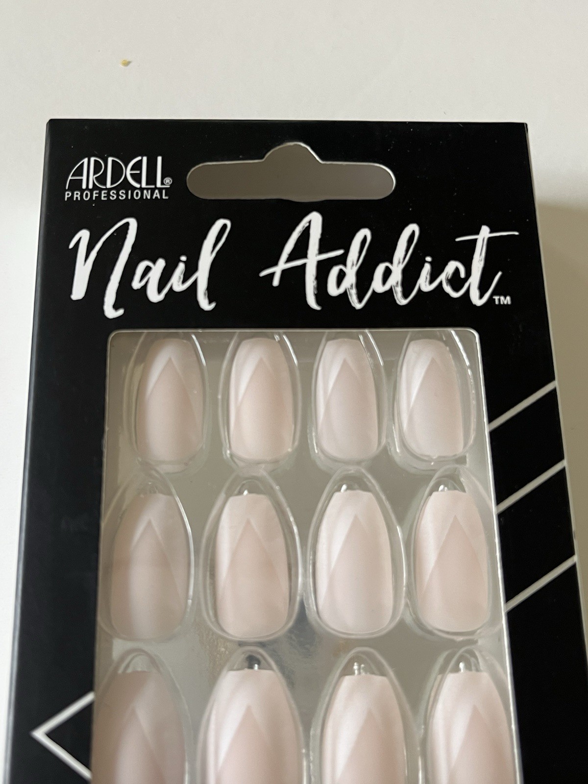 Nail Addict Ardell 28 Nails FRENCH W/glue, Cuticle Stick