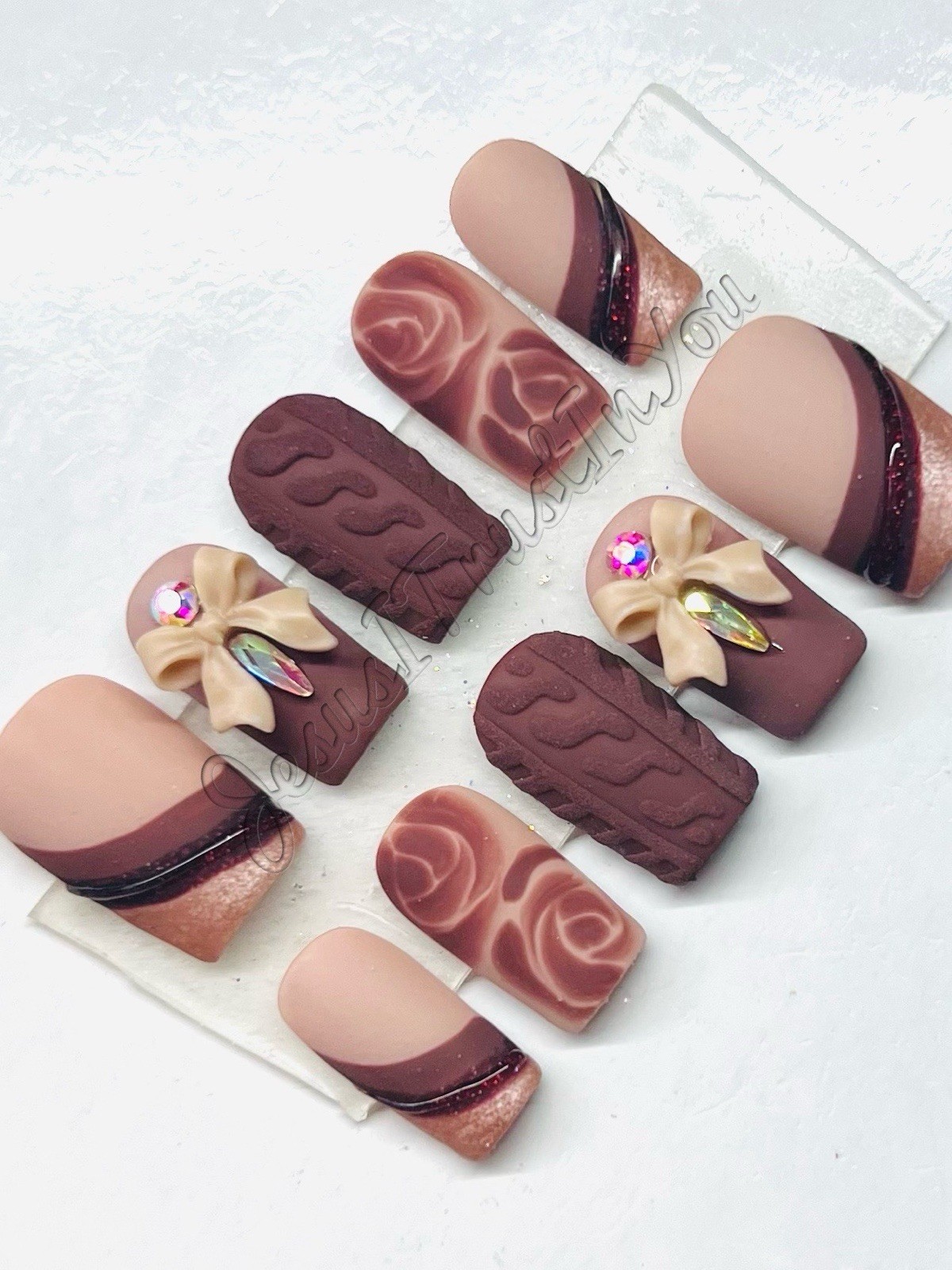 CLEARANCE – CUSTOM SHORT SQUARE GEL PRESS ON NAILS READY TO SHIP