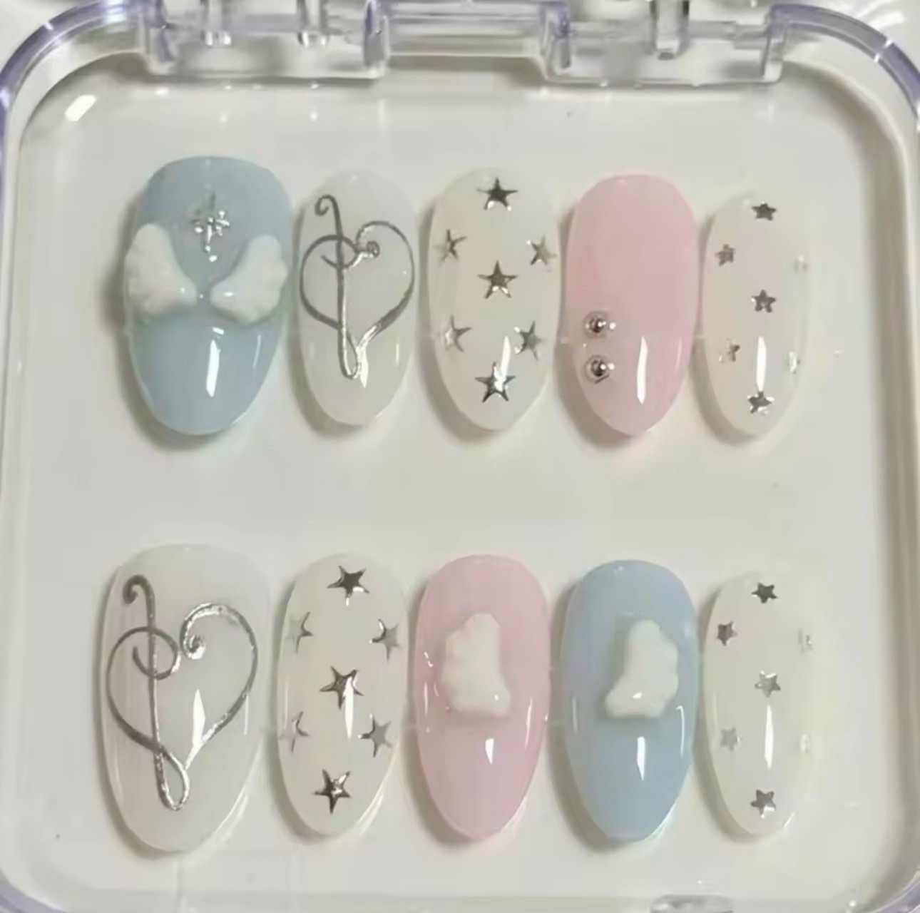 Oval Press-On Nails Multicolor Shiny Star Theme, Pre-Designed Self-Adhesive