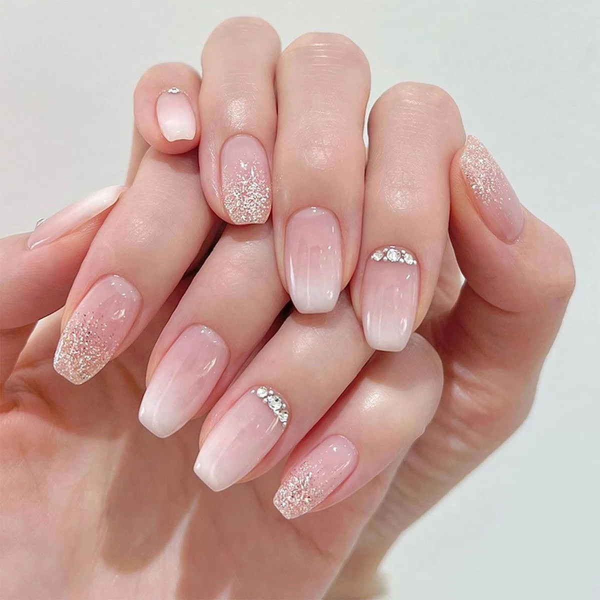 Sweet Gradient Pink Fake Nails Round Head Korean Style Press On Nails 24pcs