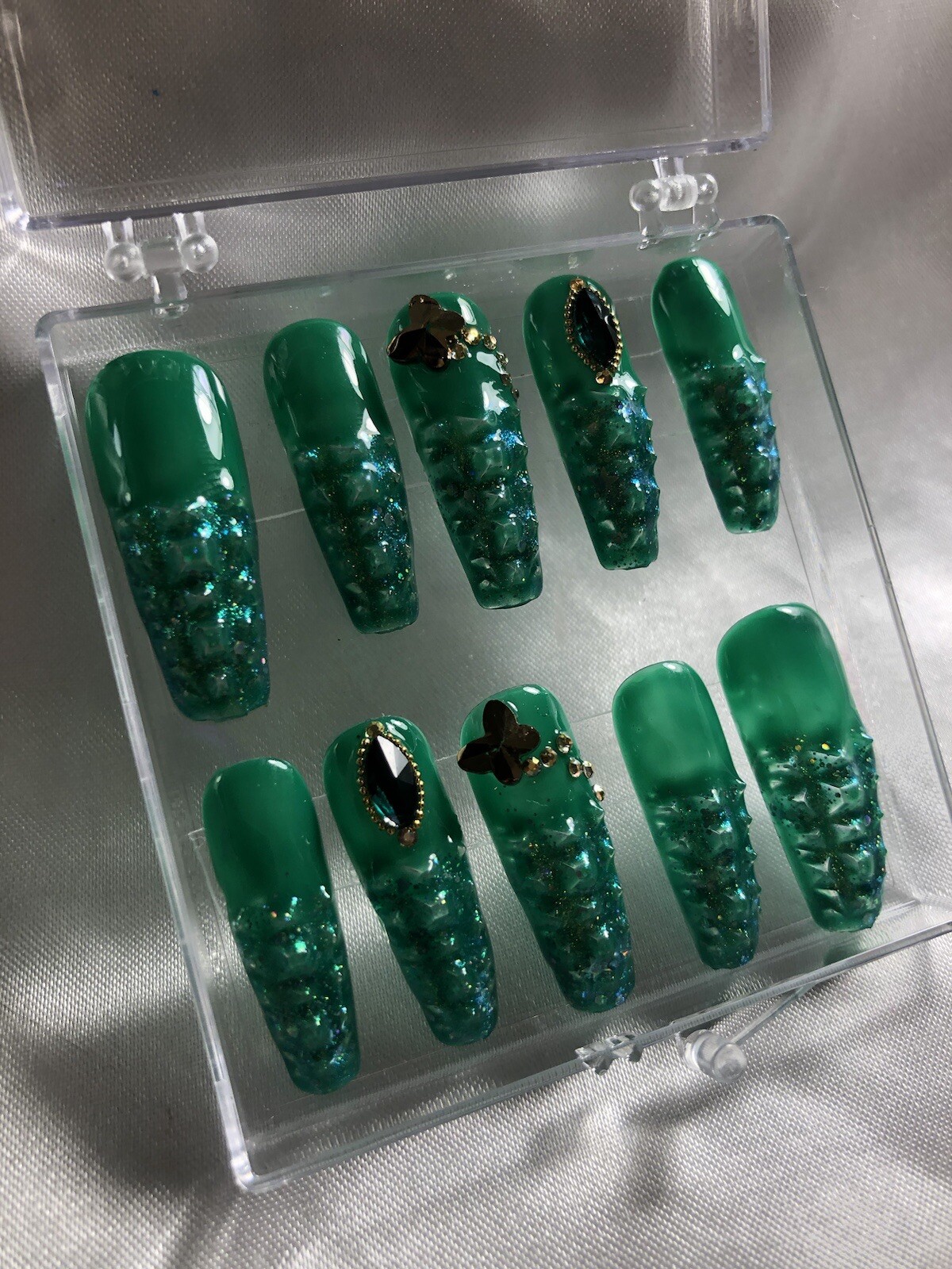Z CLAWZ! New Design On The Nail Market! Looks And Feels Like Alligator Skin.