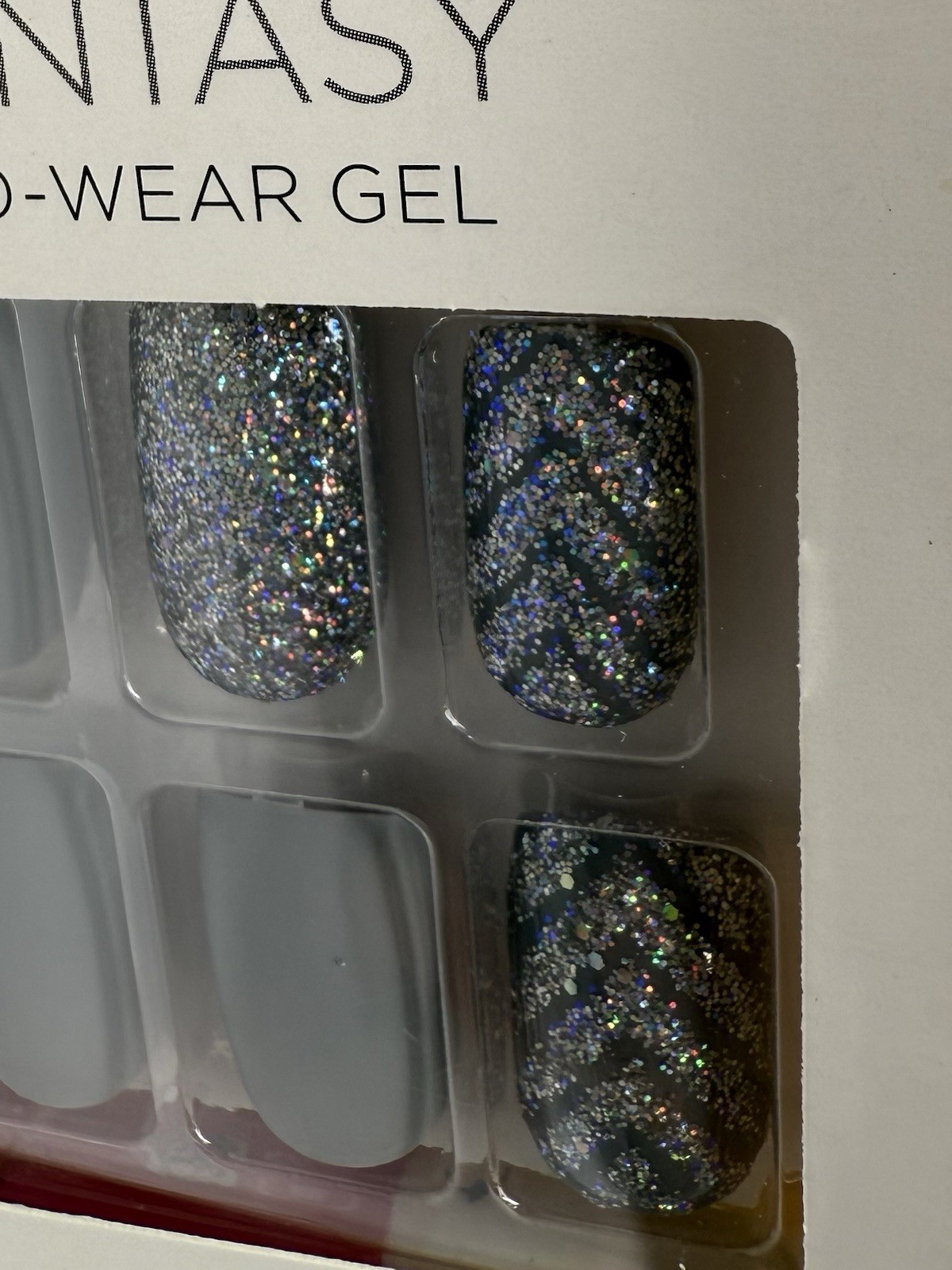 KISS GEL FANTASY NAILS PACK OF X6 MEDIUM LENGTH READY TO WEAR HOLIDAY CHRISTMAS
