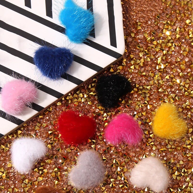 HunCo Nail Magnetic Pompon 6pcs Fluffy Balls Hearts Fur 2025 Winter Accessories