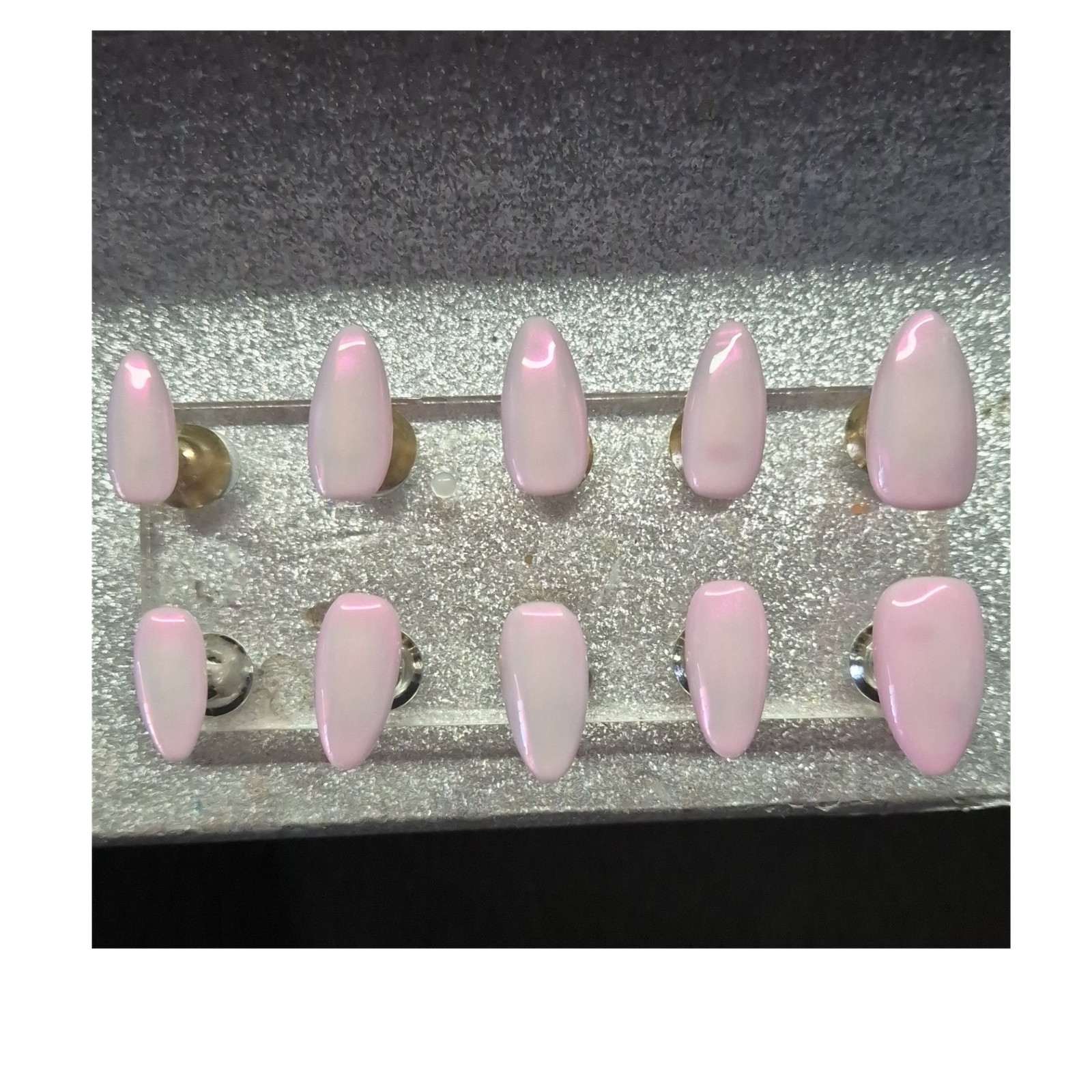 White/ Pink Color Changing Press-On Nails Set Pre-Designed Medium Almond