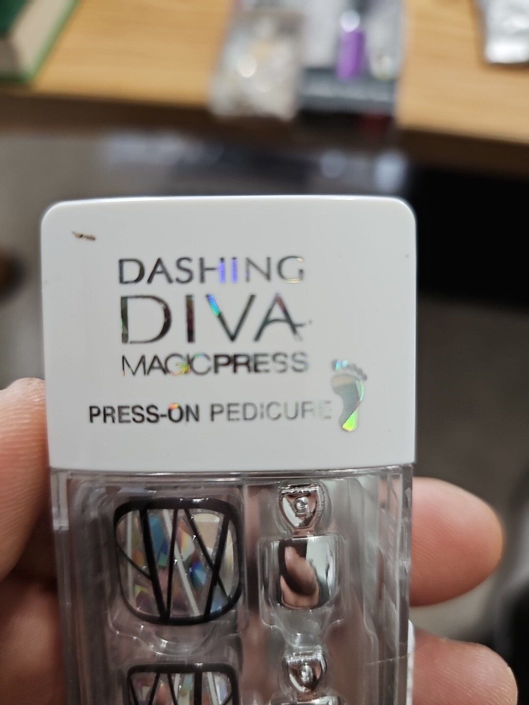 Magic Press: Press-On Nails MDR 180P, MDR 166PP, Travel Perfume Spary Refill