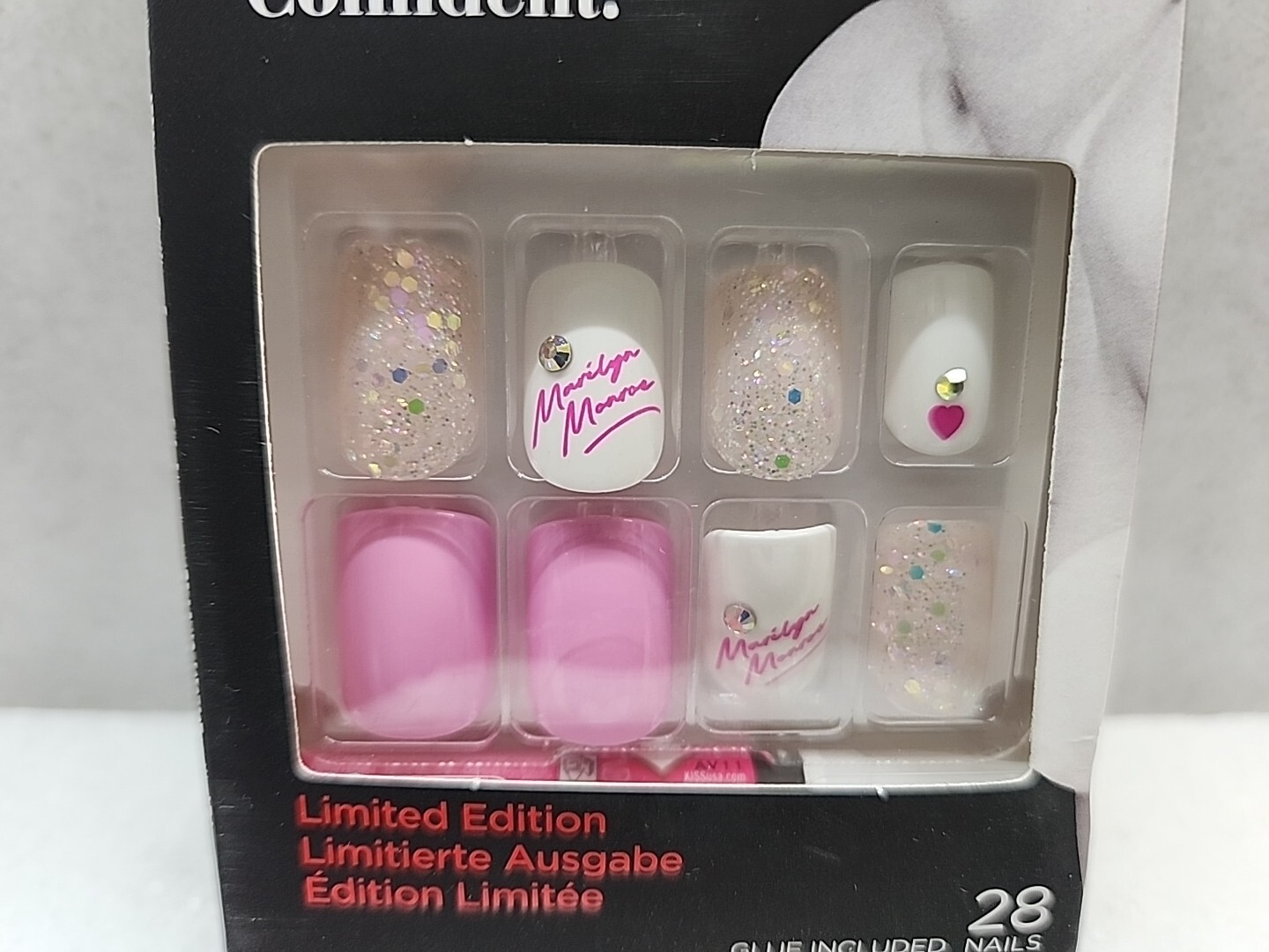 1 Marilyn Monroe x Kiss 28 Artificial Short Squared Glue On Nails Pinks 91293