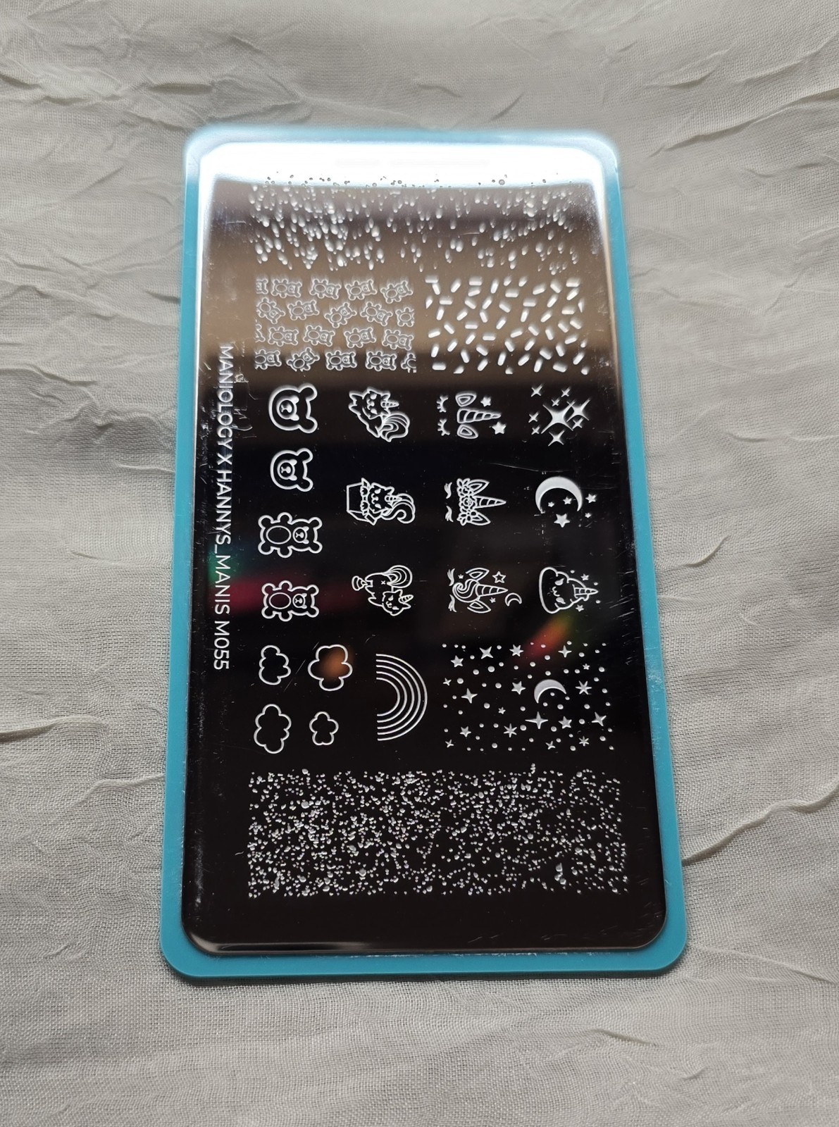 M055 Maniology X Hannys_Manis Sprinkles Unicorn Rainbow Nail Stamping Plate
