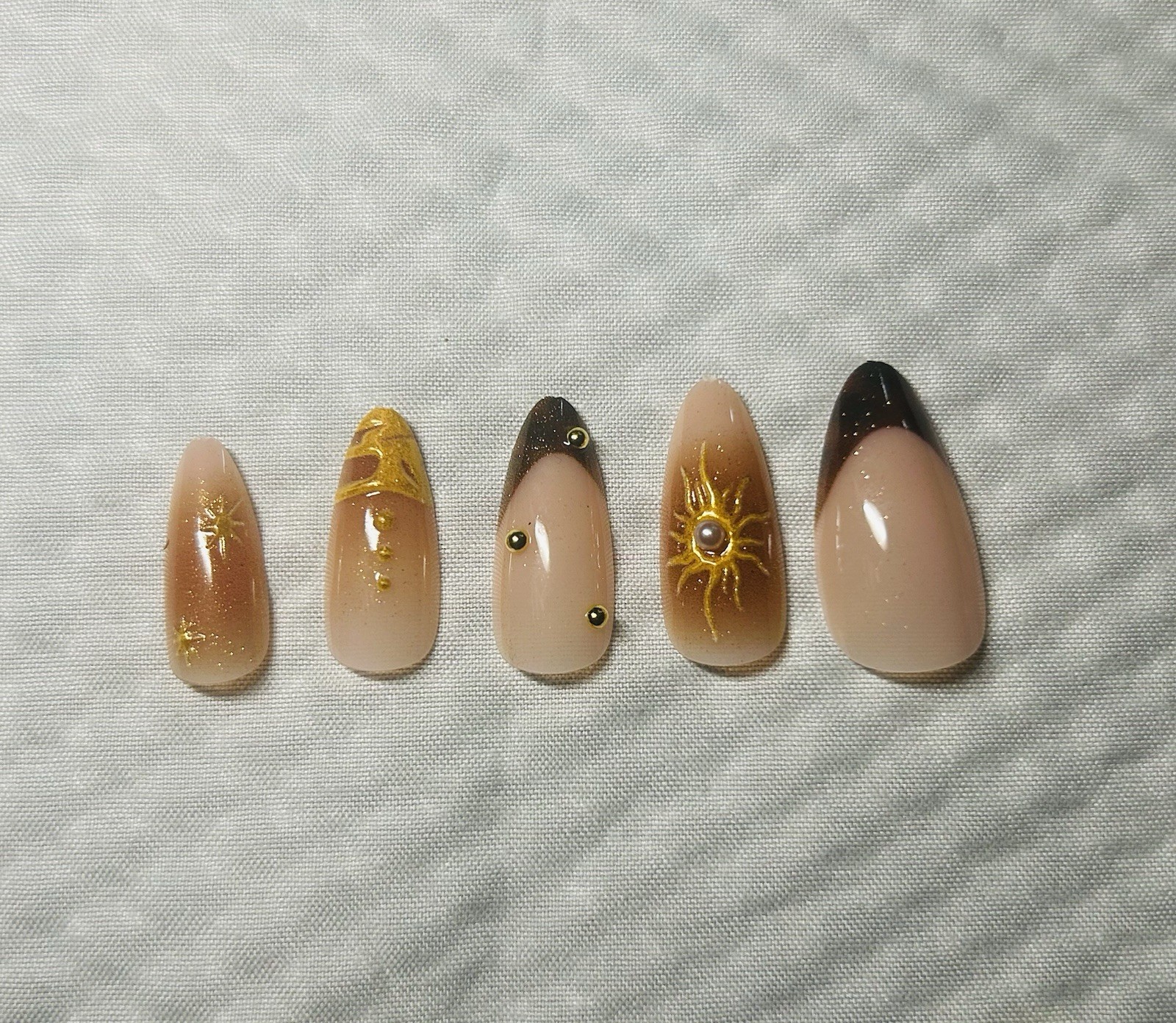 Medium Almond Nude Gold Black Press-On Nails 3D Glitter Sun Star Design Acrylic
