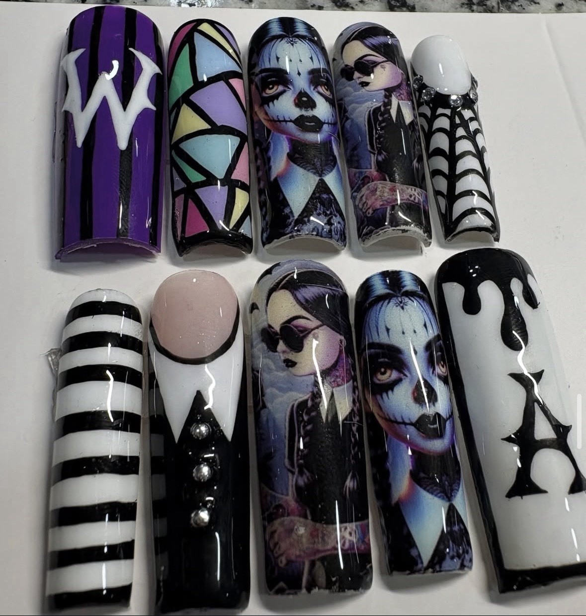 Wednesday Adam’s /LONG Press-On Nails Set (size M)
