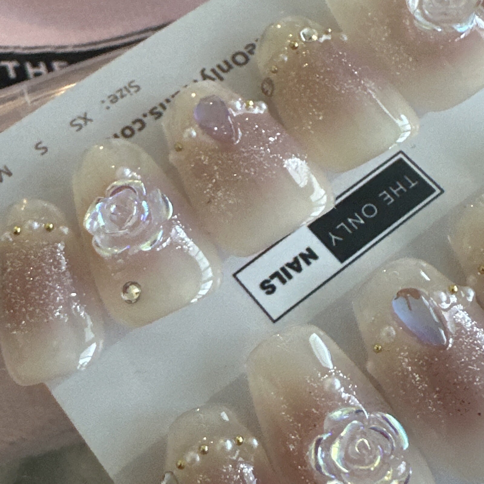 Handmade Acrylic & Gel Reusable Nails – Shimmering 3D Flower