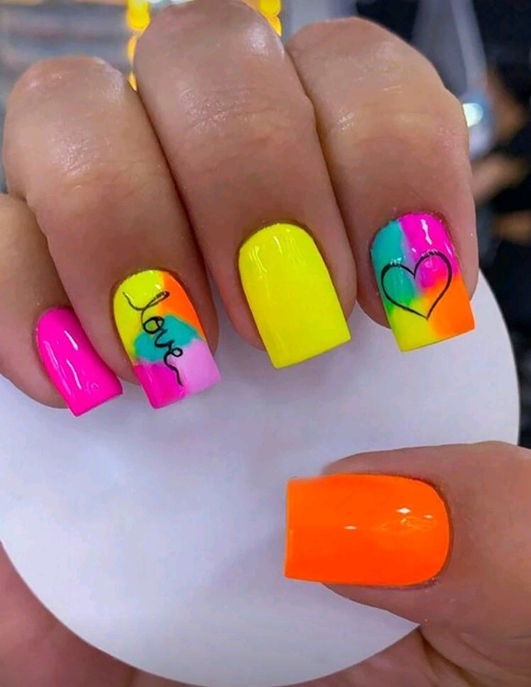 Press-On Nails Retro Summer of Love Yellow Pink Orange Fluorescent Short Shiny