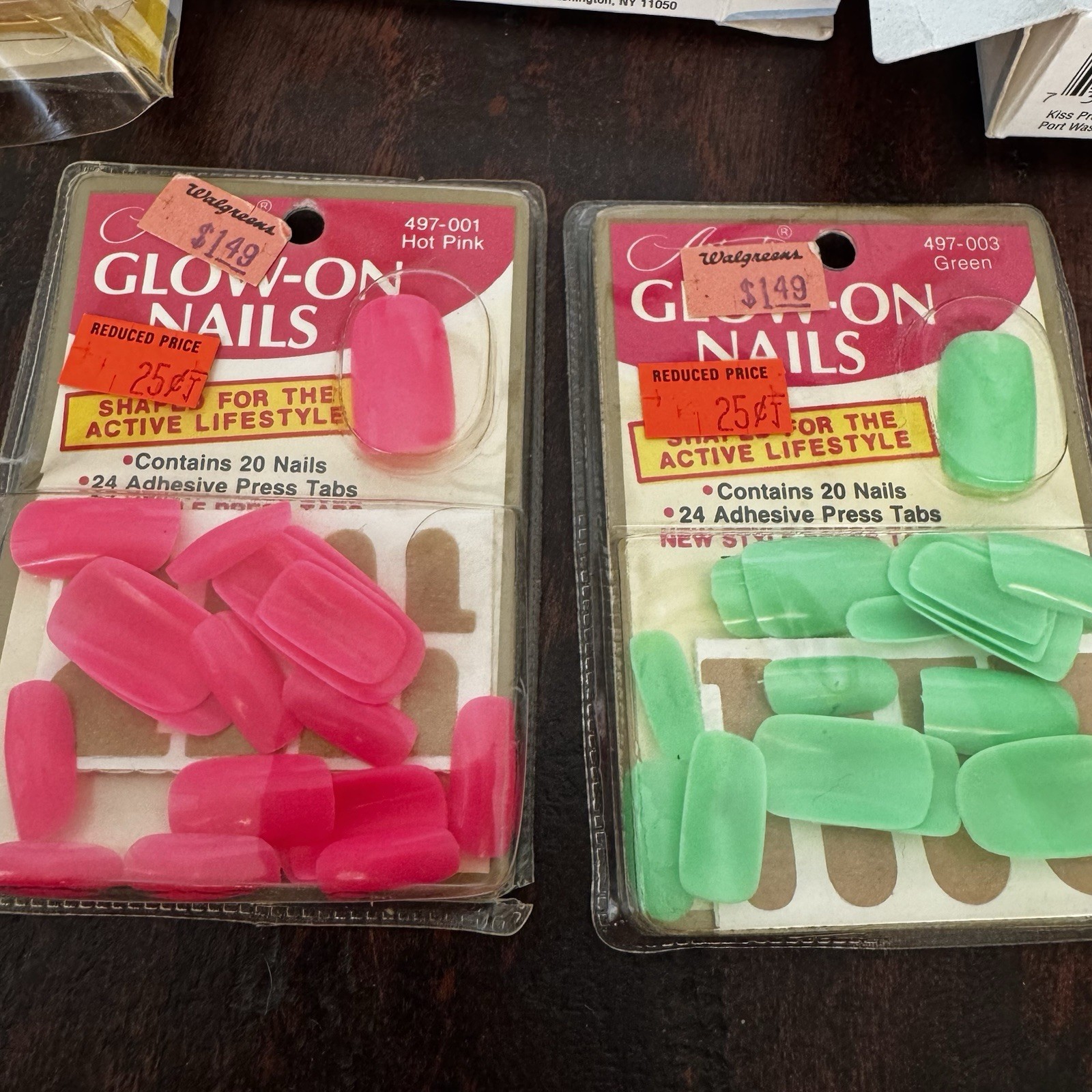 Vintage Lot Press On Broadway Glow-On Nails Fing’rs Airbrush Nails Set Y2K Glue