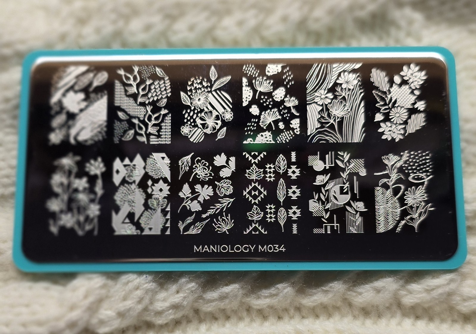 HTF Maniology M034 Nail Stamp Plate Mani X Me Nov 2018 Floral Leaf Abstract RARE