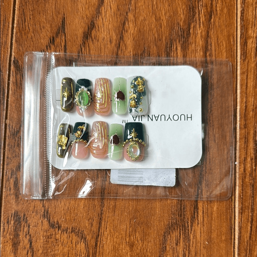SMALL Green Royal Theme Nail Design Square Press-On Nails Hexagram Nail Art