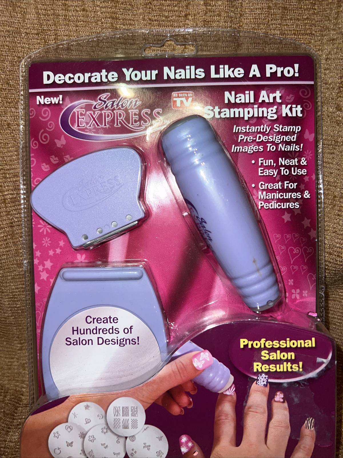 Nail stamp art kit to decorate your nails