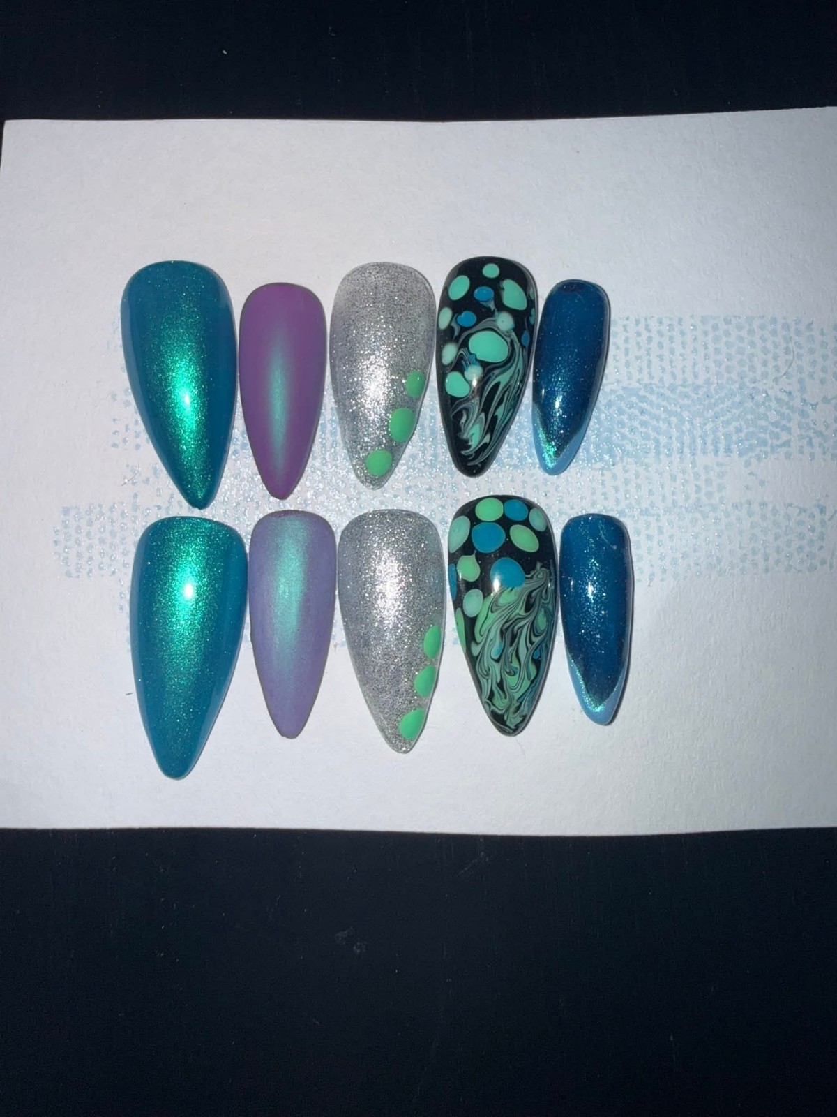 Hand Painted One-of-a-Kind Press On Nails | Custom Artificial Fingernails |…