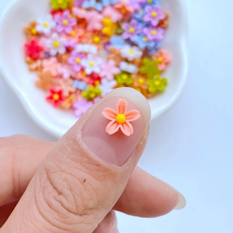 200Pcs New Cute Mini 8mm Flower Flat Back Resin Nail Enhancement Jewelry Craft
