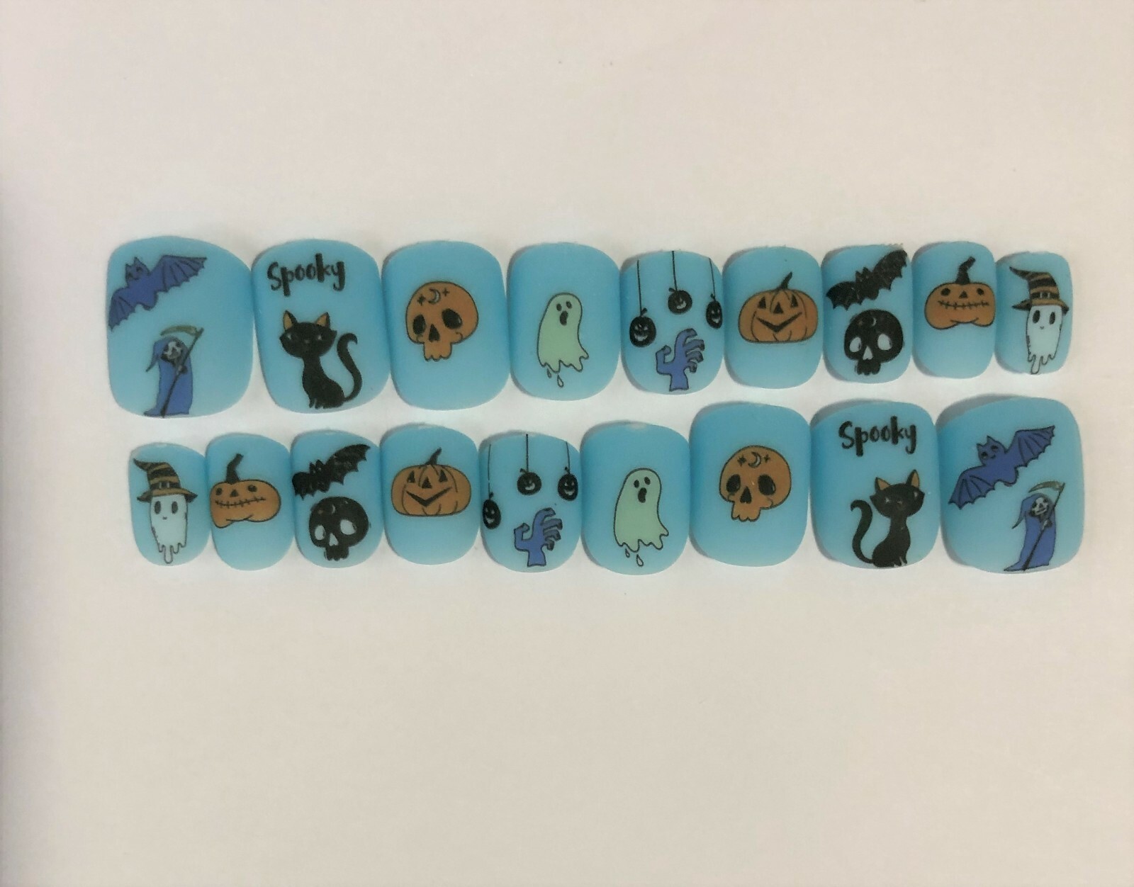 Halloween Nails, Matt Baby Blue – (Set of 18 sizes 0-8) Short Square