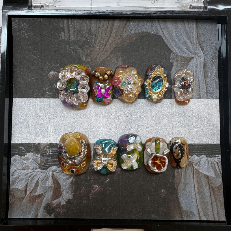 Vintage Gem Handmade Press on Nails Baroque 3D Rhinestone Retro Luxury Nails