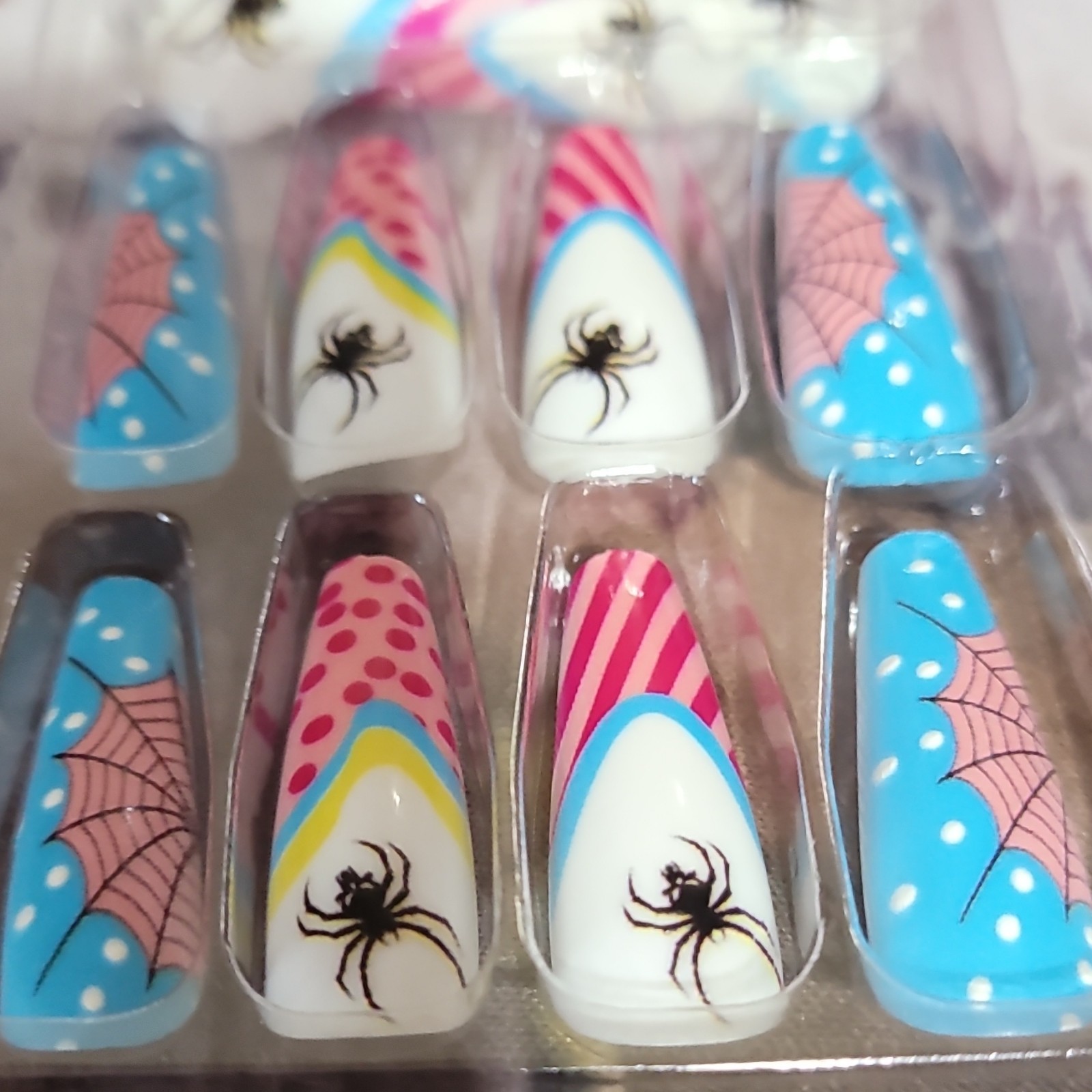 Beautiful Nail Pre-Designed Press-On Nails Halloween Spider Web Blue Pink White