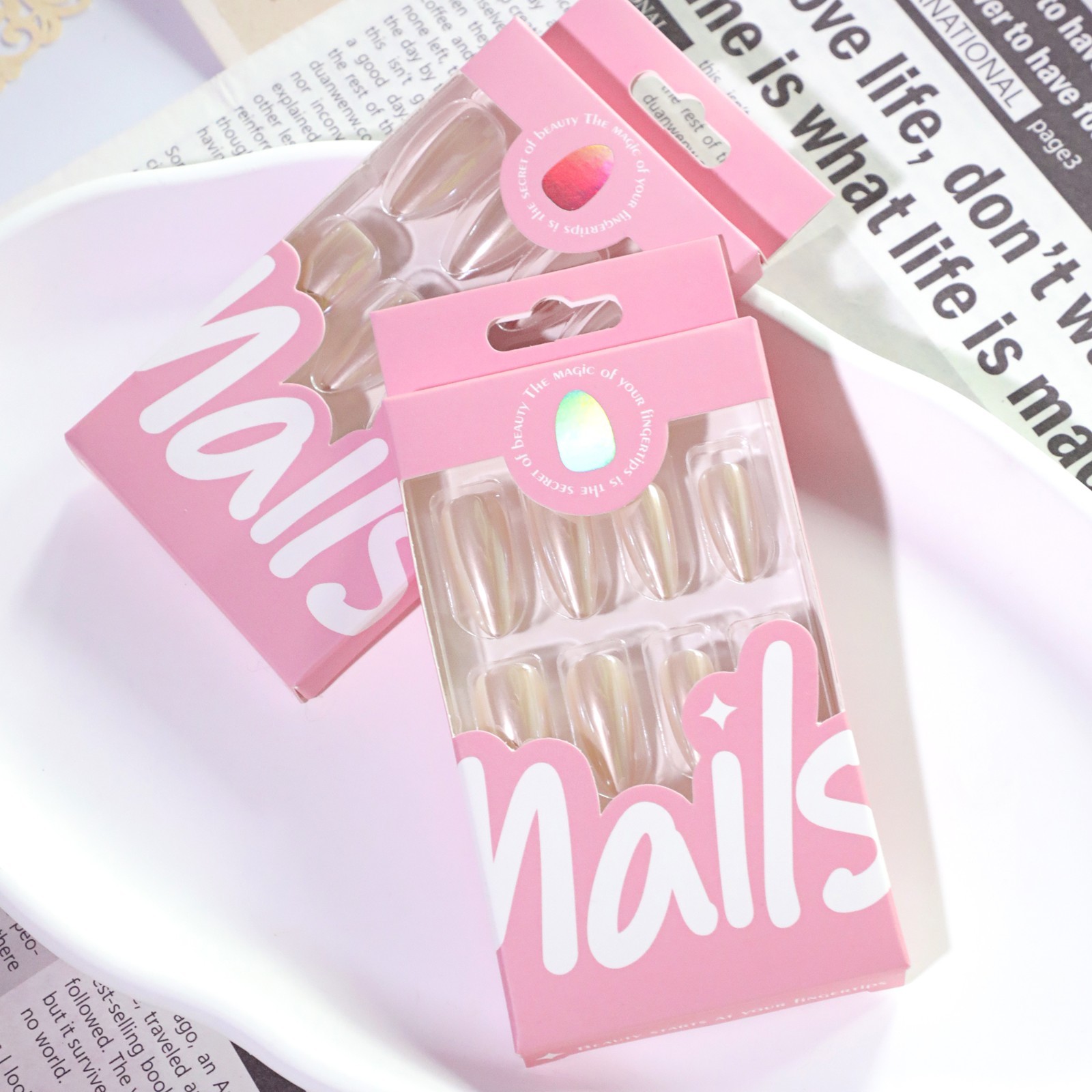 30 Pcs Solid Color Press-on Nails with Glitter Effect Medium-Length Almond Nails