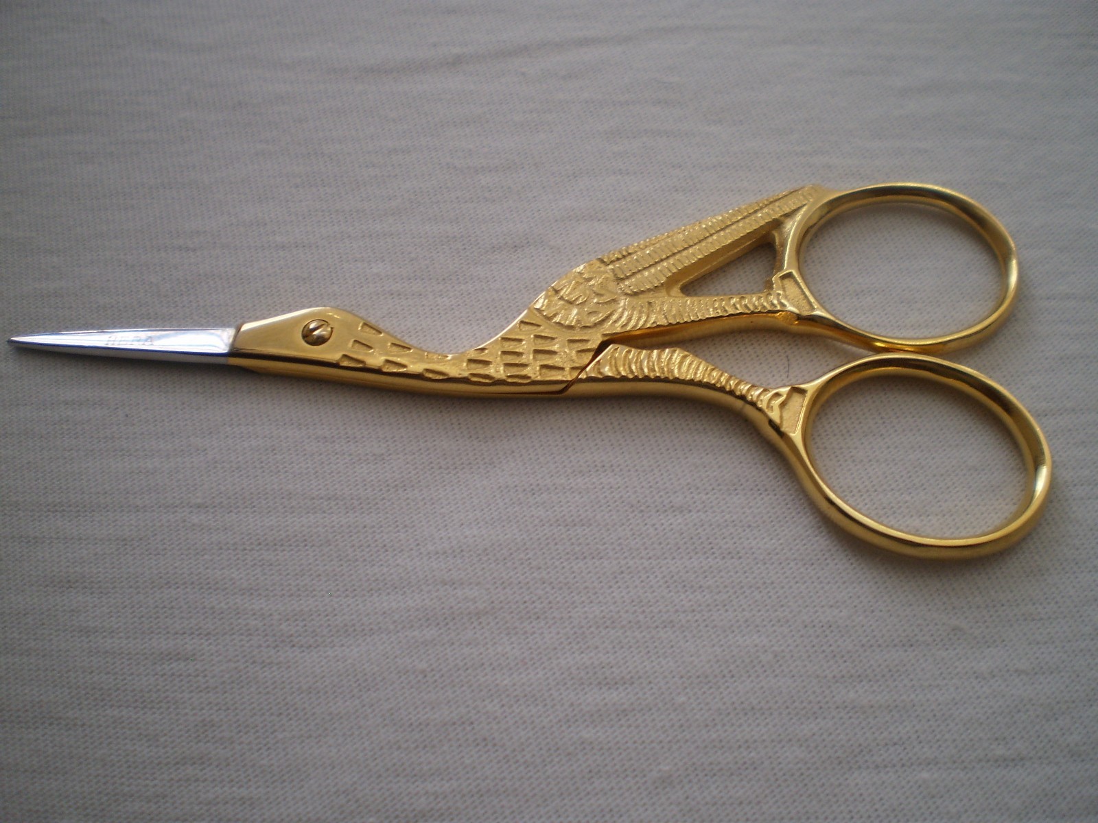 SEAGULL EMBROIDERY FANCY SCISSORS SIZE 3.5“ GOLD PLATED