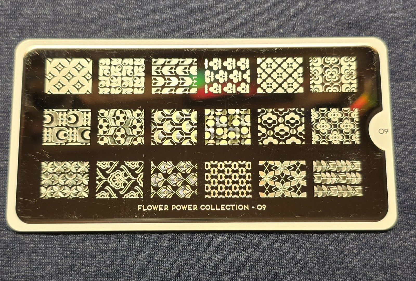 MoYou London Flower Power 09 Nail Stamp Plate Floral Leaf Vine Garden Rainforest