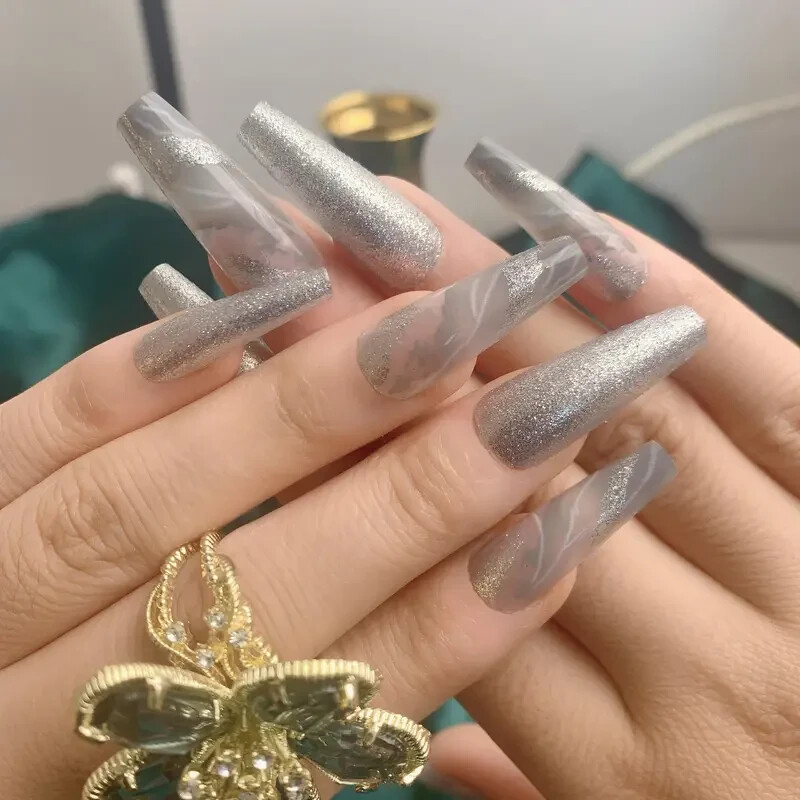 Press on Nails Coffin, Silver Marble Design + FREE GIFT
