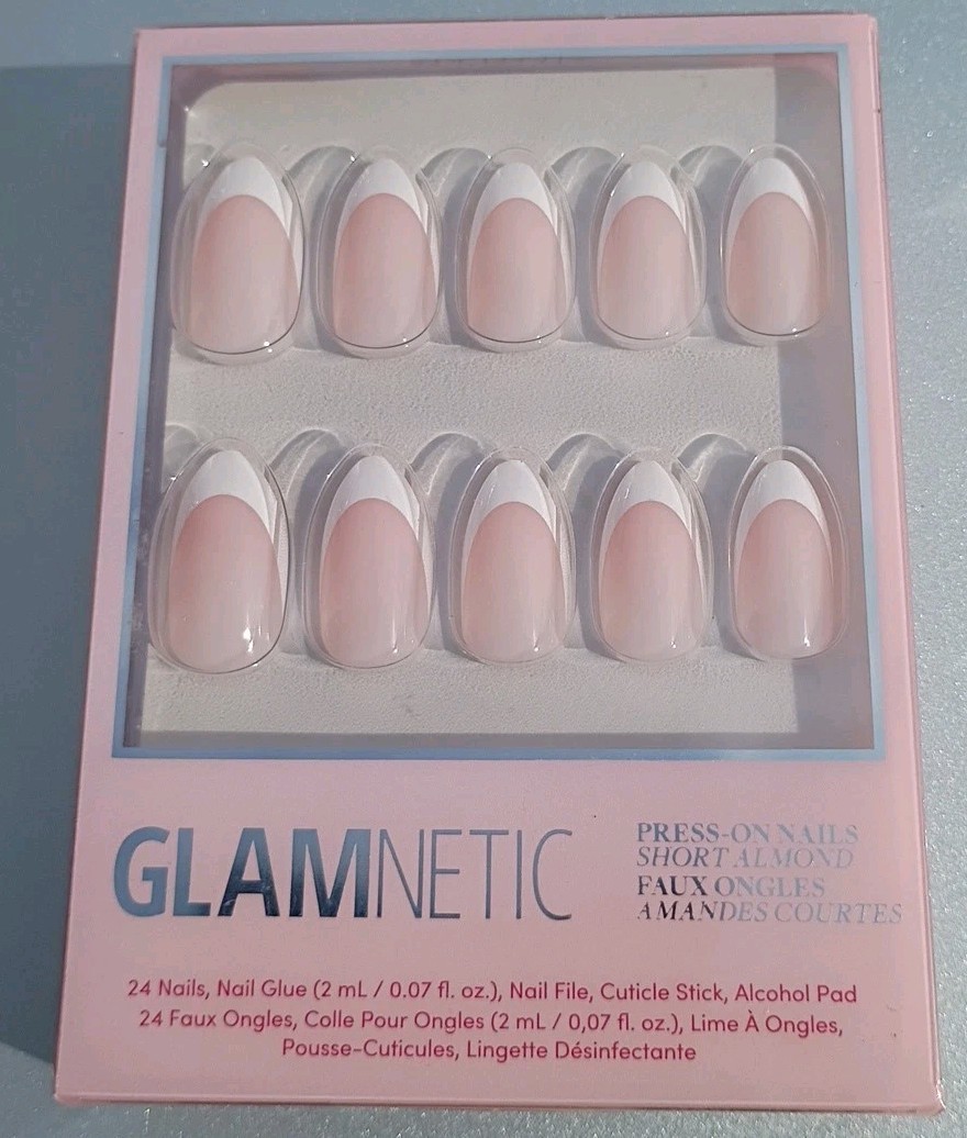 Glamnetic Press-On Manicure Women’s Fake Nails Short Almond MA Damn 24 count
