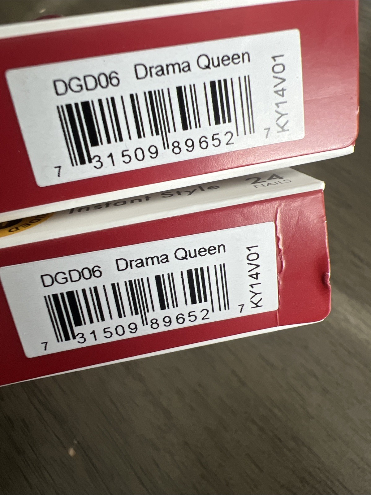 2~Kiss Glue On Manicure Nails “Drama Queen“~Medium~ French Cows