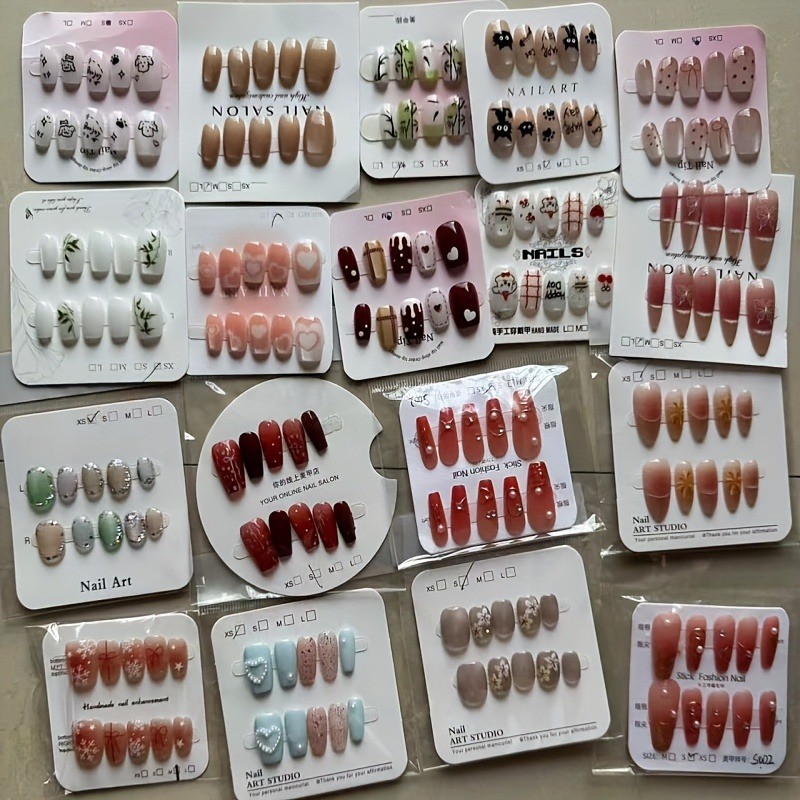 40 Pieces Wholesale Random 4 Pairs of Manual Fake Nail Set, Cute Nail Art