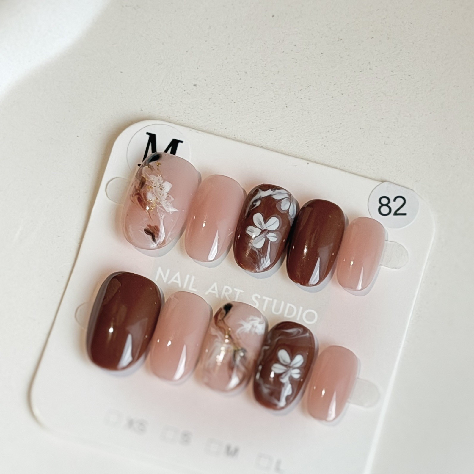 Unique Handmade Press-On Nails Size M | One of a Kind Set, Reusable 82