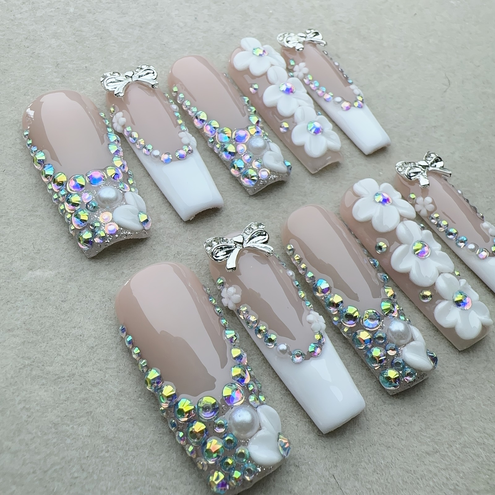 Vibrant Easy-to-Apply Trendy Sparkling Unique 10x Handcrafted Press-On Nails Set