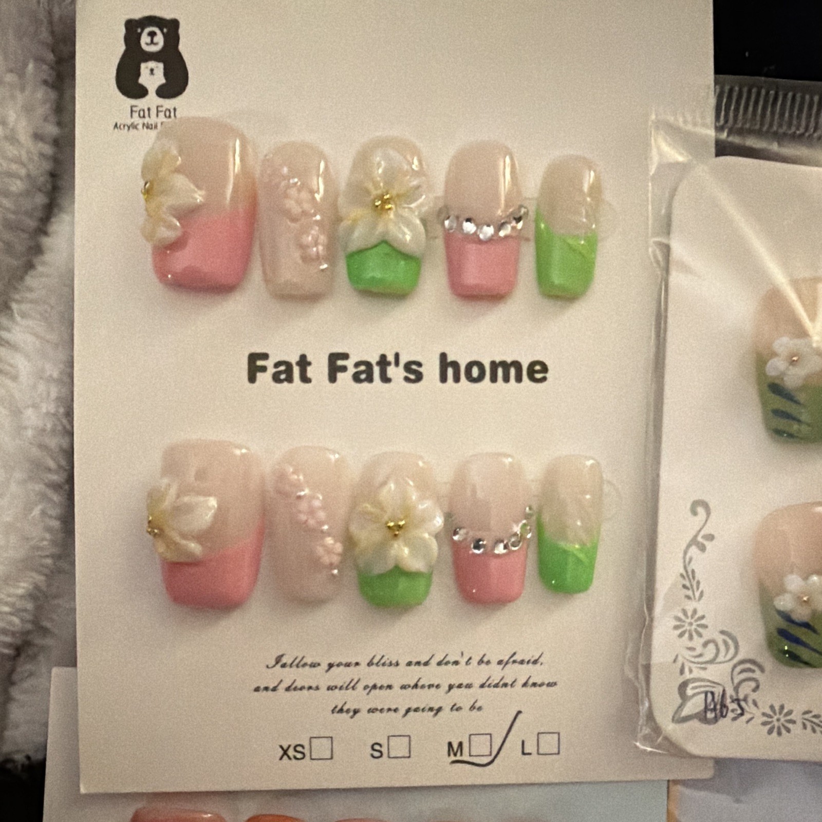 Press-On Nails Size Medium Square 3D