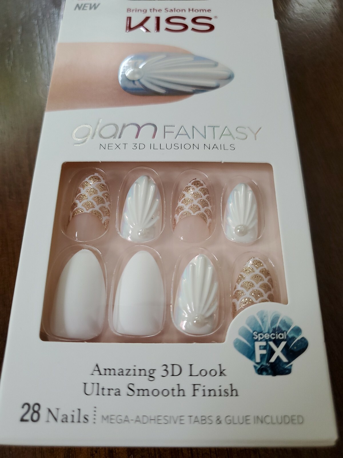 Kiss Press On Nails Glam Fantasy 3D Medium Smooth Finish Beach Mermaid Shell