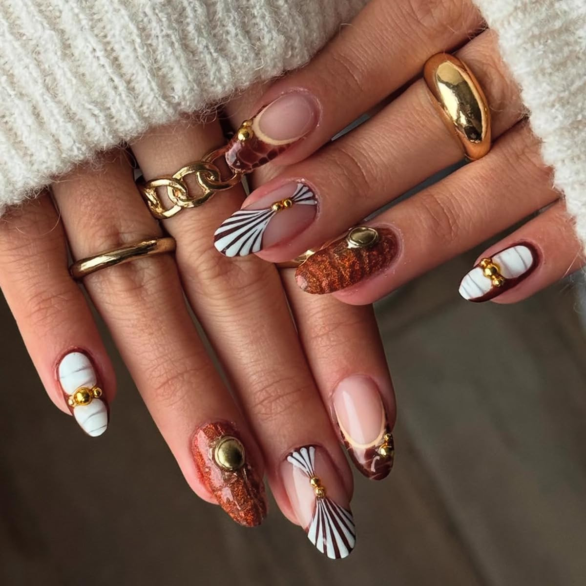 Long Almond Press on Nails Nude Brown Ormbed Fake Nails with Gold Accents Stick