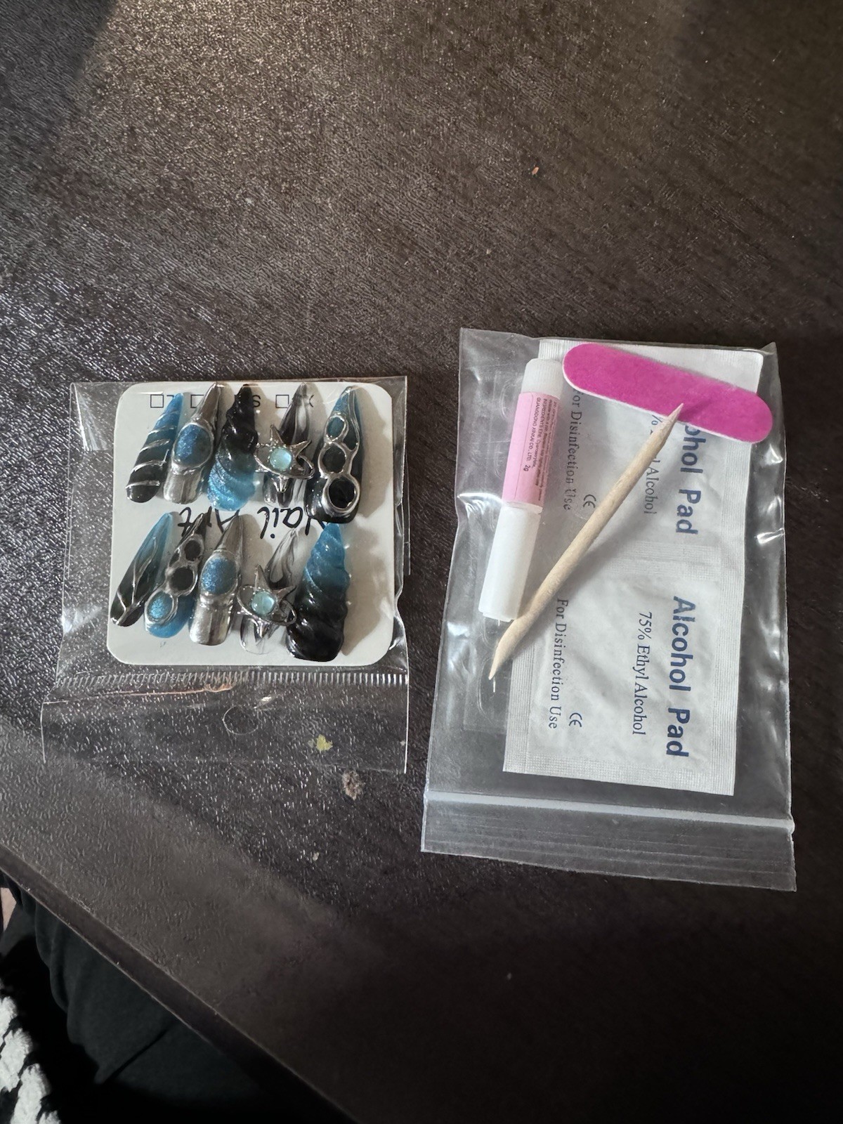 Artistic Stiletto False Nails | 3D Metal Details & Blue Sparkle | Unique Design