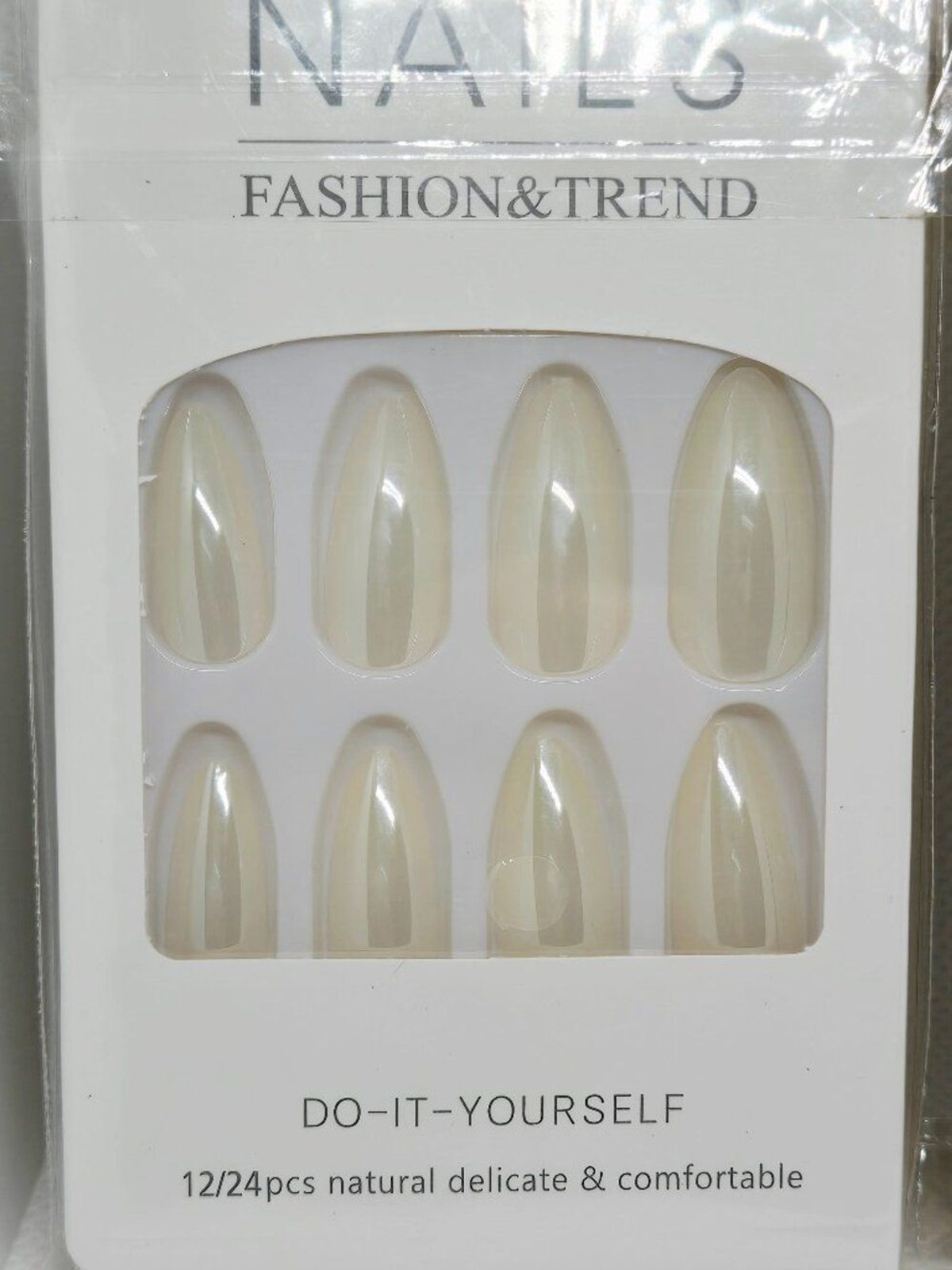 3 BOXES NATURAL PRESS ON NAILS PEARL, CHOCOLATE & PINK HEART NIB 72 TOTAL