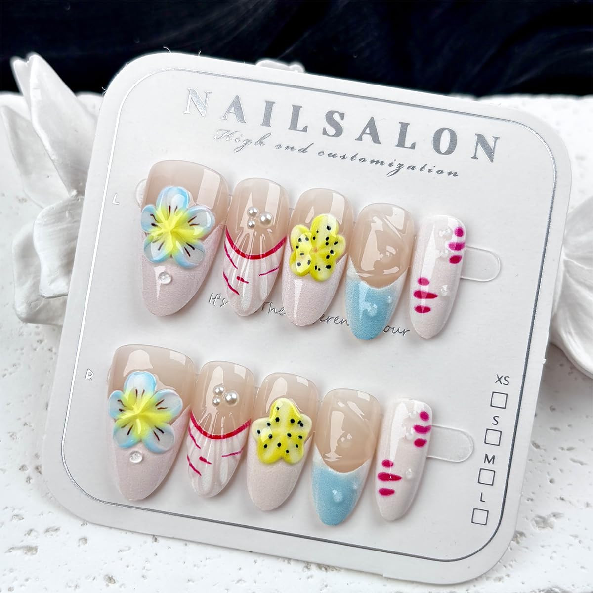 30Pcs Summer Press on Nails Medium Almond Cute Flower Fake Nails Pearl Rhineston