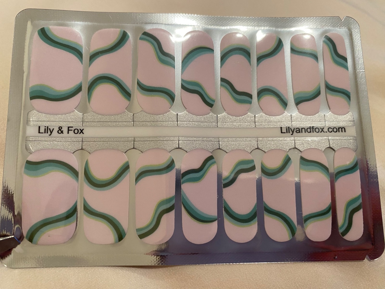 Lily and Fox Manicure Nail Wraps