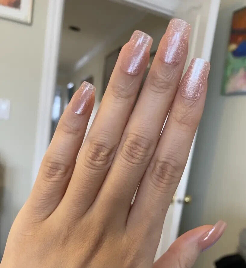 PALE PINK CAT EYE NAILS GLOSSY MEDIUM LENGTH MANICURE KIT PRESS ON