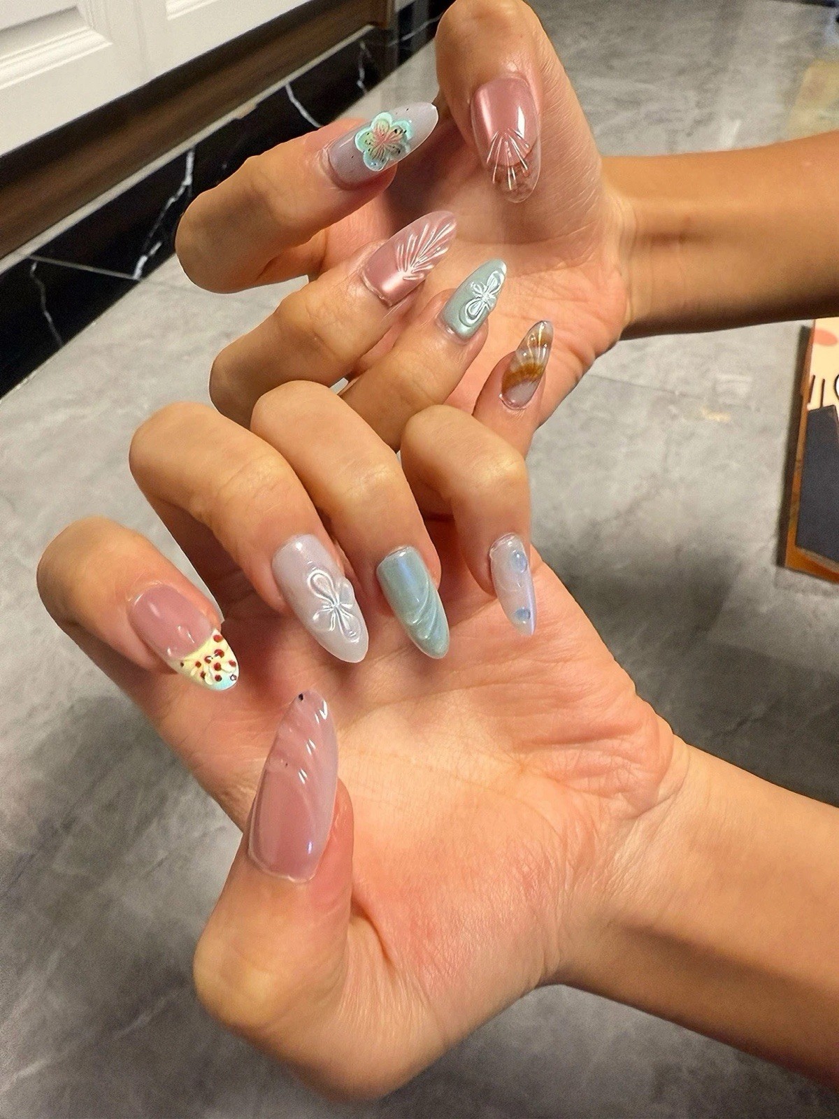 Elegant Pastel 3D Floral Press On Nails Almond XS S M