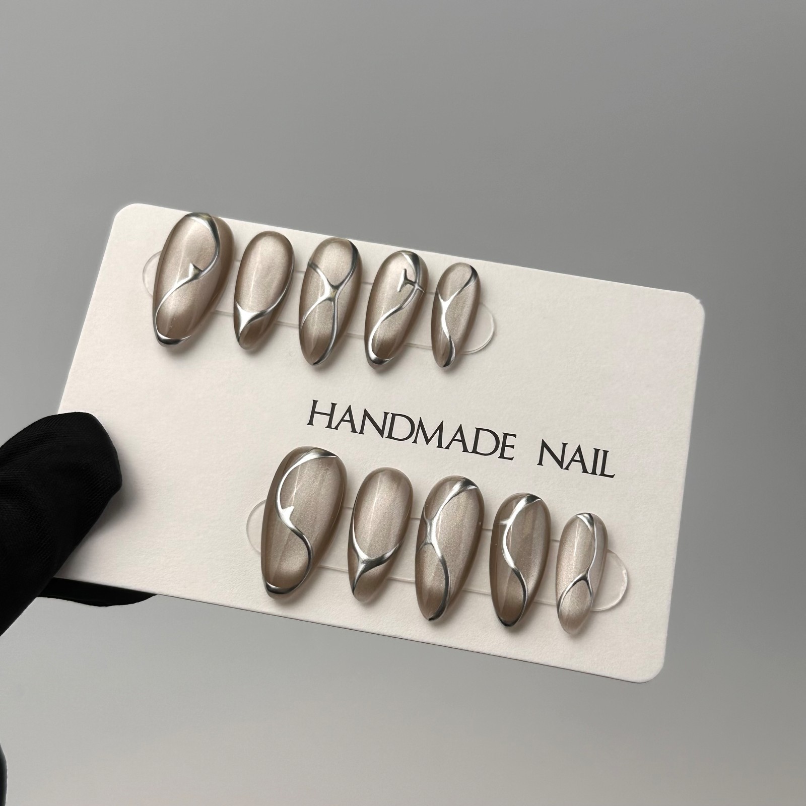 Futuristic Metallic Chrome Press On Nails, Handmade Grey Cat Eye Base Fals Nails