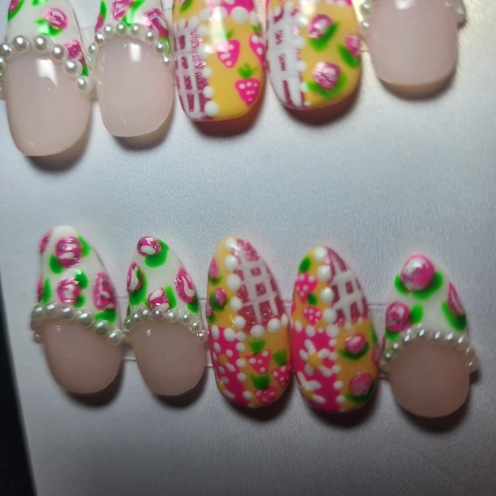 Handmade Acrylic Short Almond Medium Size Summer Croquettes Press On Nails